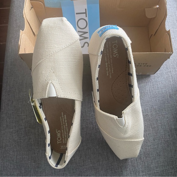 BNWT Toms shoes size 5.5 US Women antique white - Picture 4 of 6